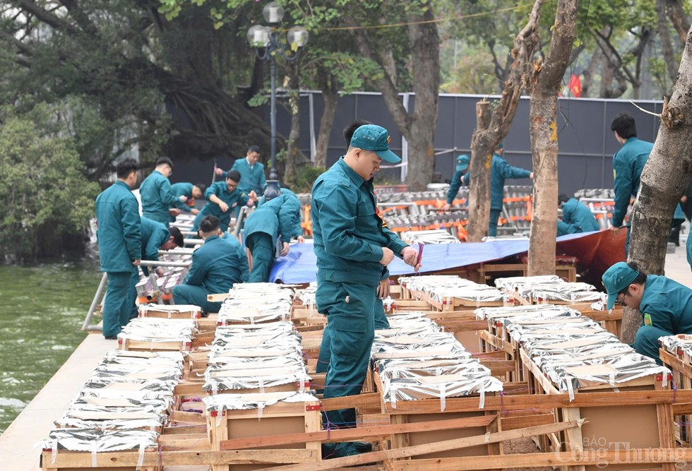Hà Nội: Trận địa pháo hoa sẵn sàng đón Giao thừa 2025