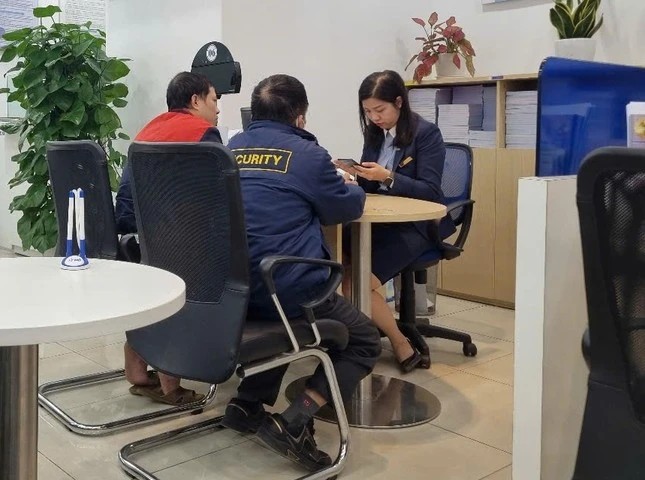 Ngân hàng và người dân cùng chạy xác thực sinh trắc học