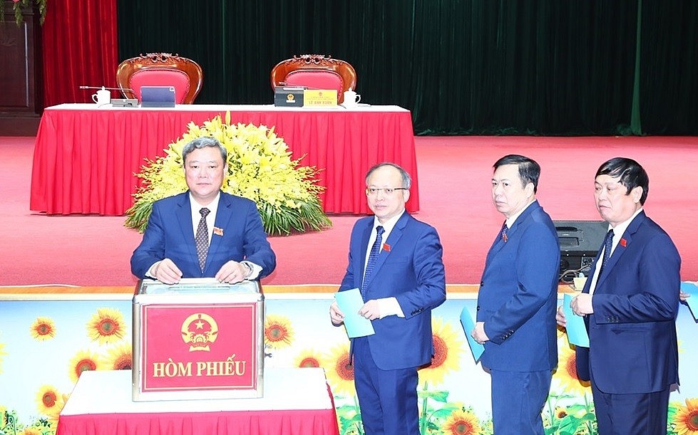 Nhập Đảng bộ huyện Đông Sơn vào Đảng bộ TP. Thanh Hóa