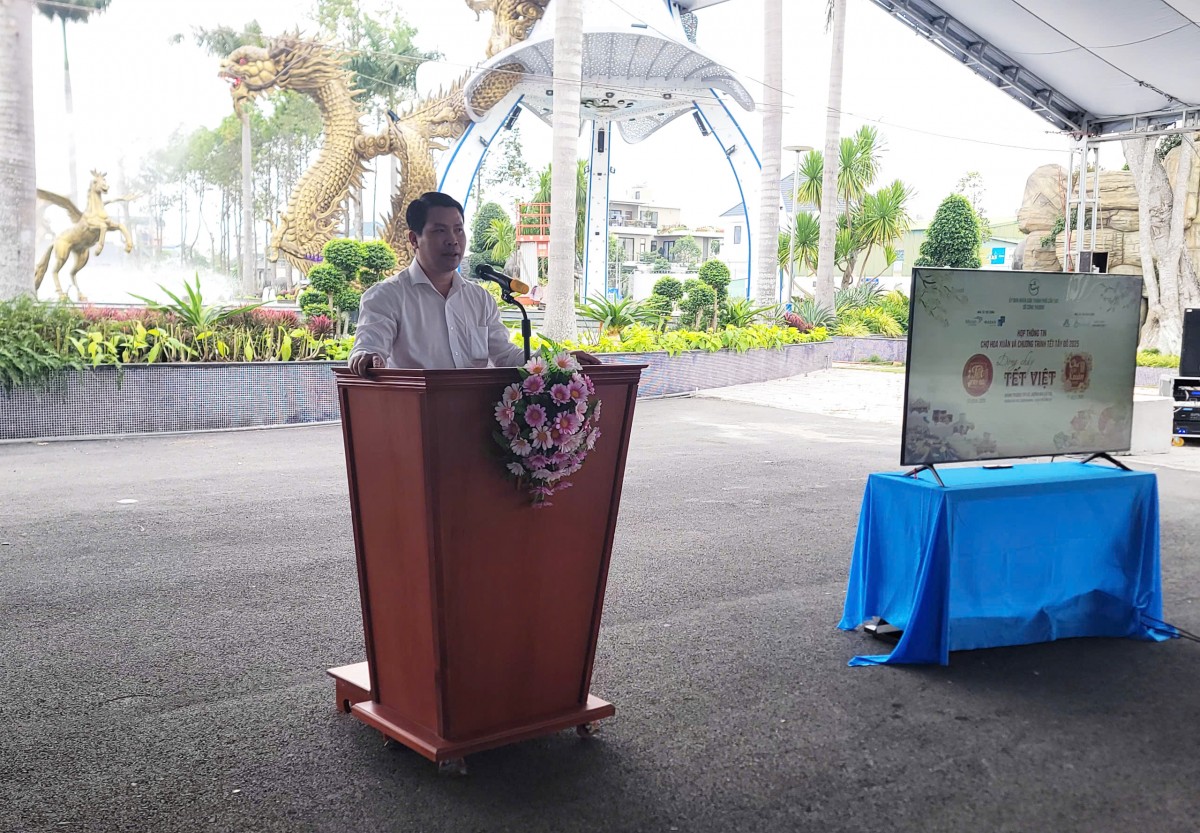 ông Hà Vũ Sơn Giám đốc Sở Công Thương TP. Cần Thơ phát biểu tại buổi họp báo. ông Hà Vũ Sơn Giám đốc Sở Công Thương TP. Cần Thơ phát biểu tại buổi họp báo.