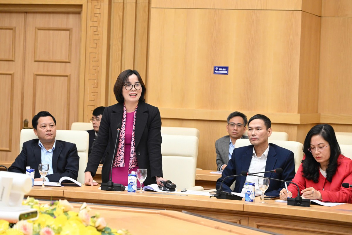 TS Nguyễn Thị Nguyên, Chủ tịch Hội đồng trường Đại học Công nghiệp Việt – Hung TS Nguyễn Thị Nguyên, Chủ tịch Hội đồng trường Đại học Công nghiệp Việt – Hung