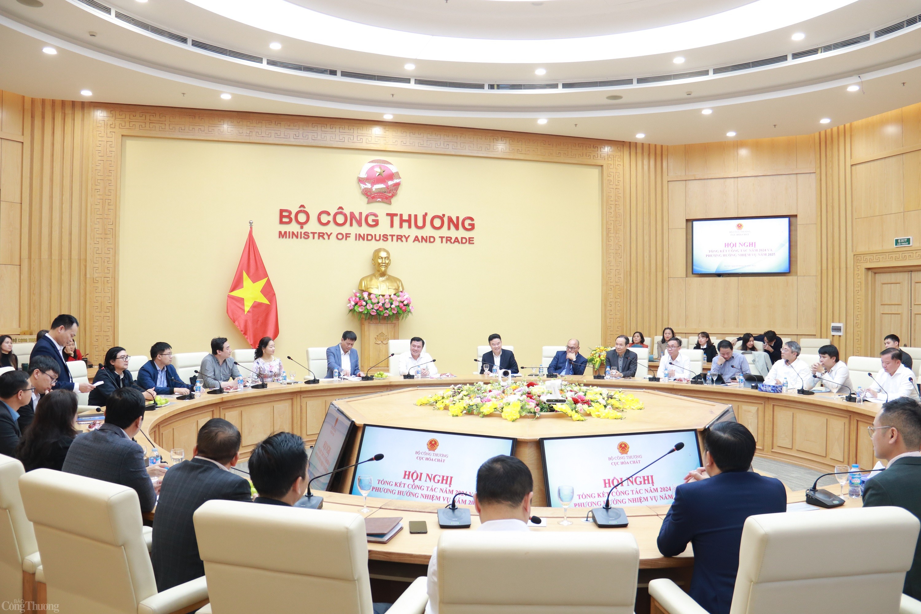 Thứ trưởng Nguyễn Sinh Nhật Tân: 2024 là năm ‘bội thu’ về Thứ trưởng Nguyễn Sinh Nhật Tân: 2024 là năm ‘bội thu’ về