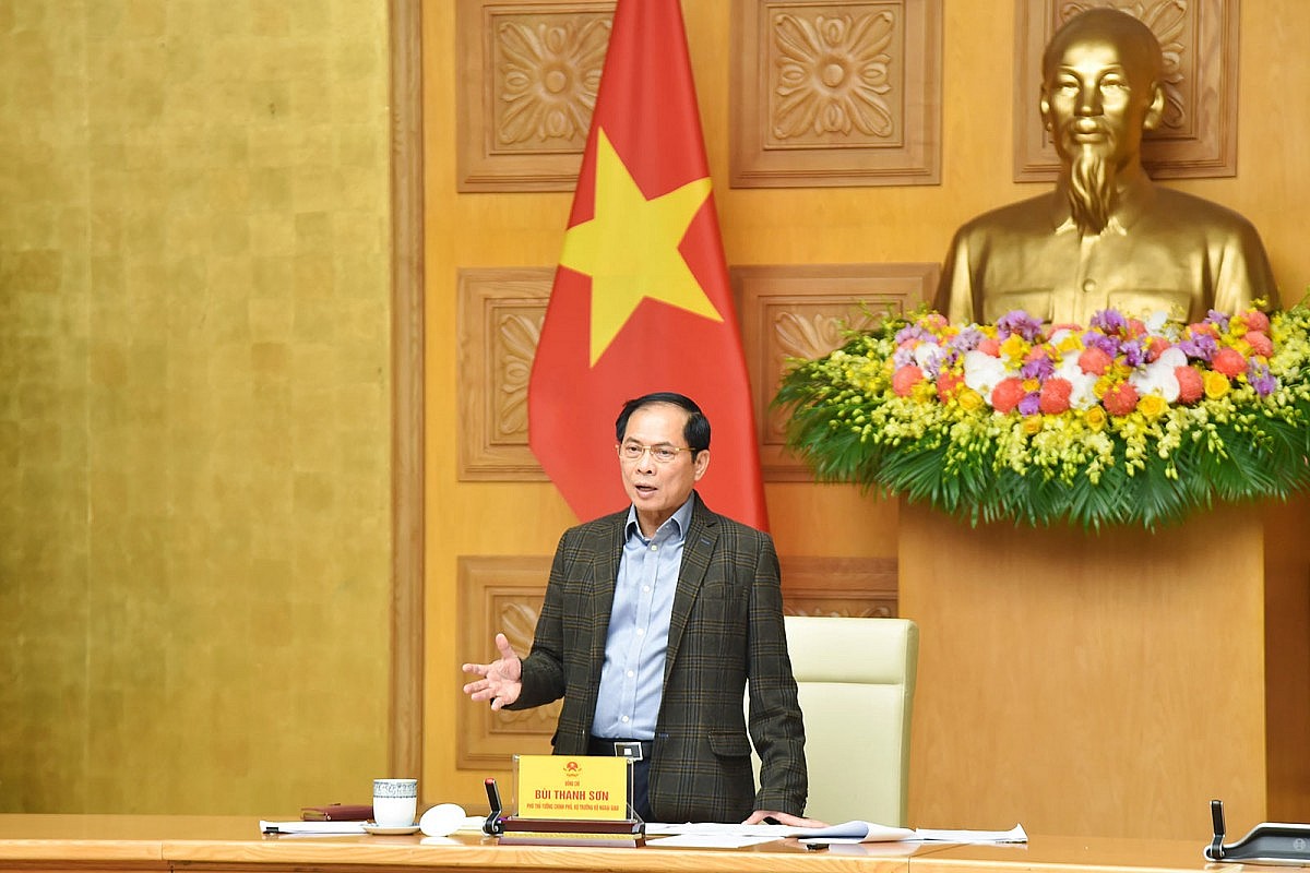 Phó Thủ tướng Bùi Thanh Sơn nhấn mạnh, công tác rà soát, đôn đốc triển khai các cam kết, thỏa thuận, dự án hợp tác đã ký kết, đề cập trong các hoạt động đối ngoại cấp cao là ưu tiên, quyết tâm cao của Chính phủ và toàn thể các lãnh đạo chủ chốt, lãnh đạo cấp cao của nước ta (Ảnh: VGP/Hải Minh) Phó Thủ tướng Bùi Thanh Sơn nhấn mạnh, công tác rà soát, đôn đốc triển khai các cam kết, thỏa thuận, dự án hợp tác đã ký kết, đề cập trong các hoạt động đối ngoại cấp cao là ưu tiên, quyết tâm cao của Chính phủ và toàn thể các lãnh đạo chủ chốt, lãnh đạo cấp cao của nước ta (Ảnh: VGP/Hải Minh)