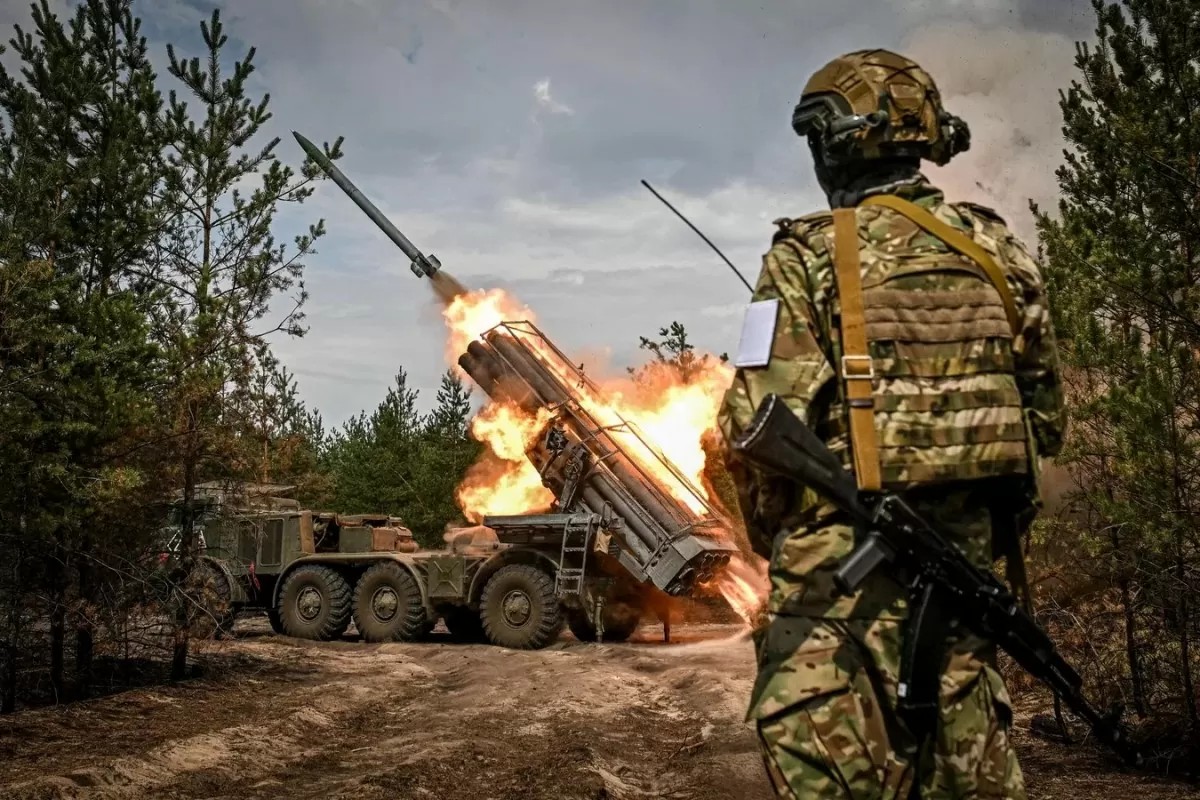 Chiến sự Nga-Ukraine tối 9/3: 10.000 lính Ukraine rút lui Chiến sự Nga-Ukraine tối 9/3: 10.000 lính Ukraine rút lui