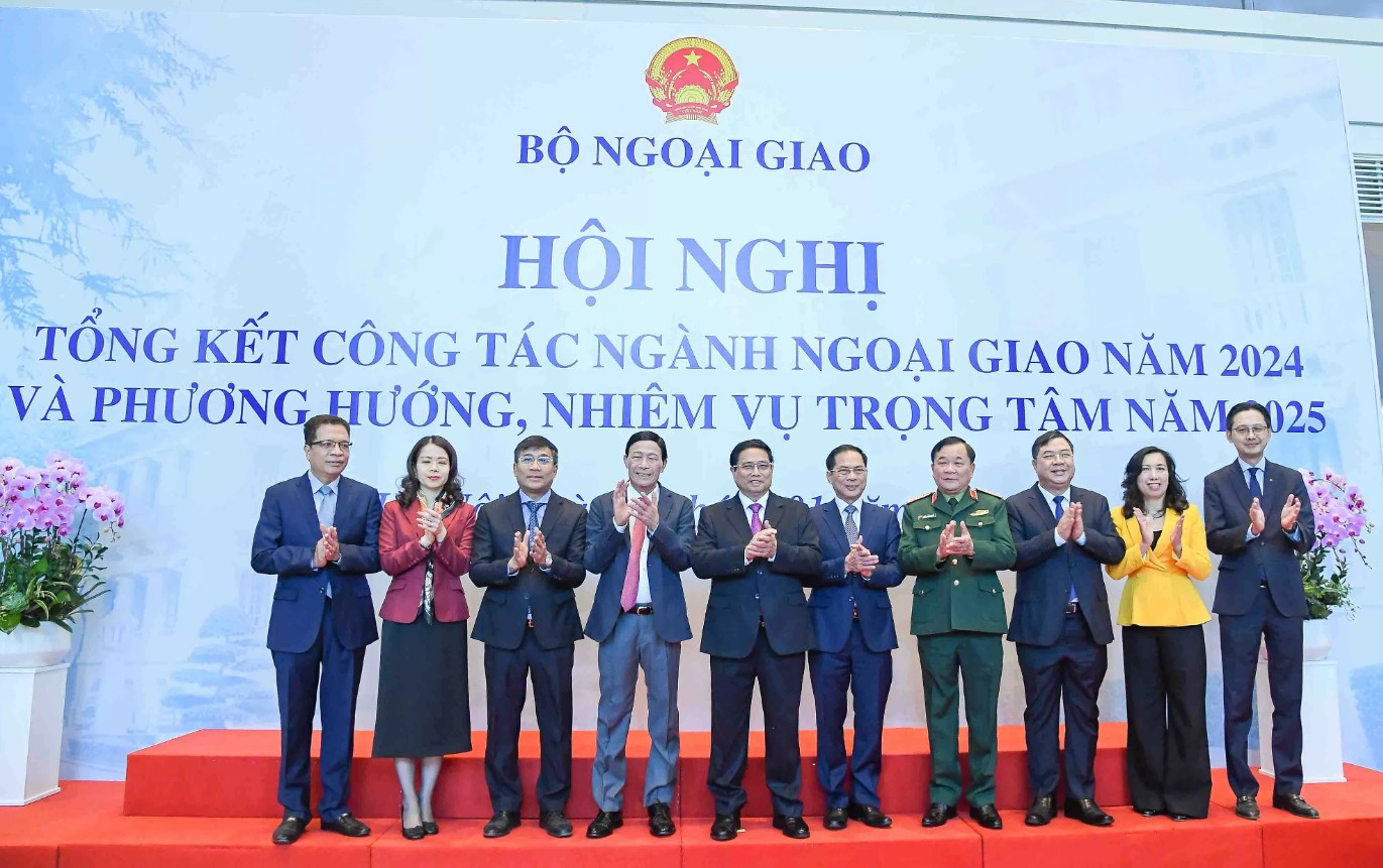Thủ tướng chỉ đạo ngành Ngoại giao triển khai nhiệm vụ 2025