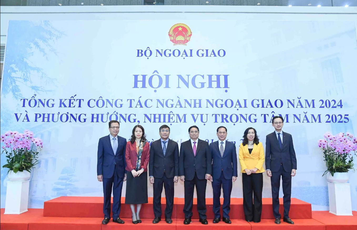 Thủ tướng chỉ đạo ngành Ngoại giao triển khai nhiệm vụ 2025