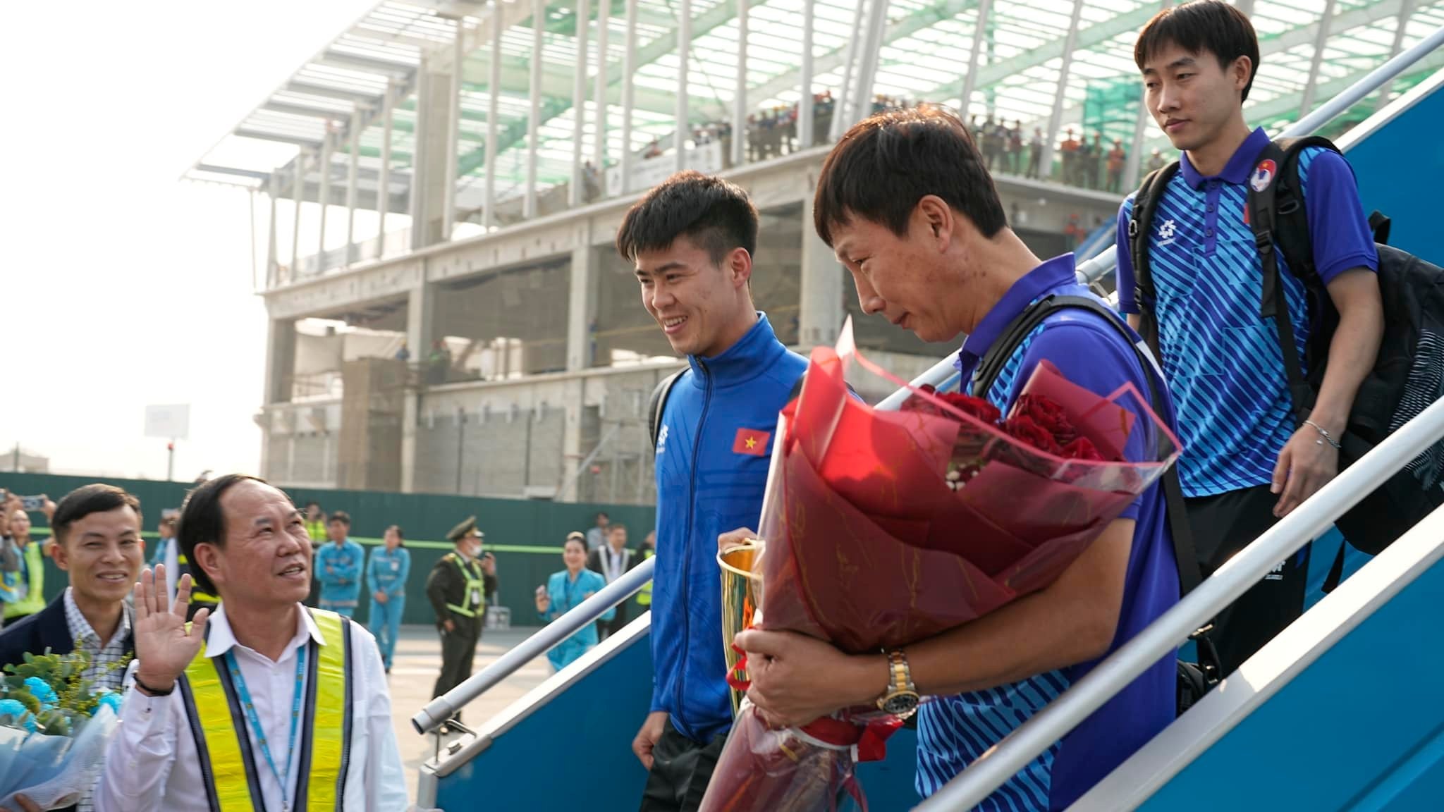 Được biết, Thủ tướng Phạm Minh Chính sẽ tiếp đón Đội tuyển Bóng đá nam quốc gia và trao tặng Huân chương Lao động hạng Nhất của Chủ tịch nước cho đội tuyển và 6 cầu thủ sẽ được trao Huân chương Lao động hạng Ba. Ảnh: NIA