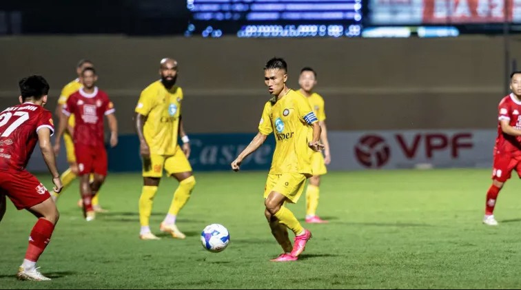 Lịch thi đấu bóng đá hôm nay 8/1, rạng sáng 9/1