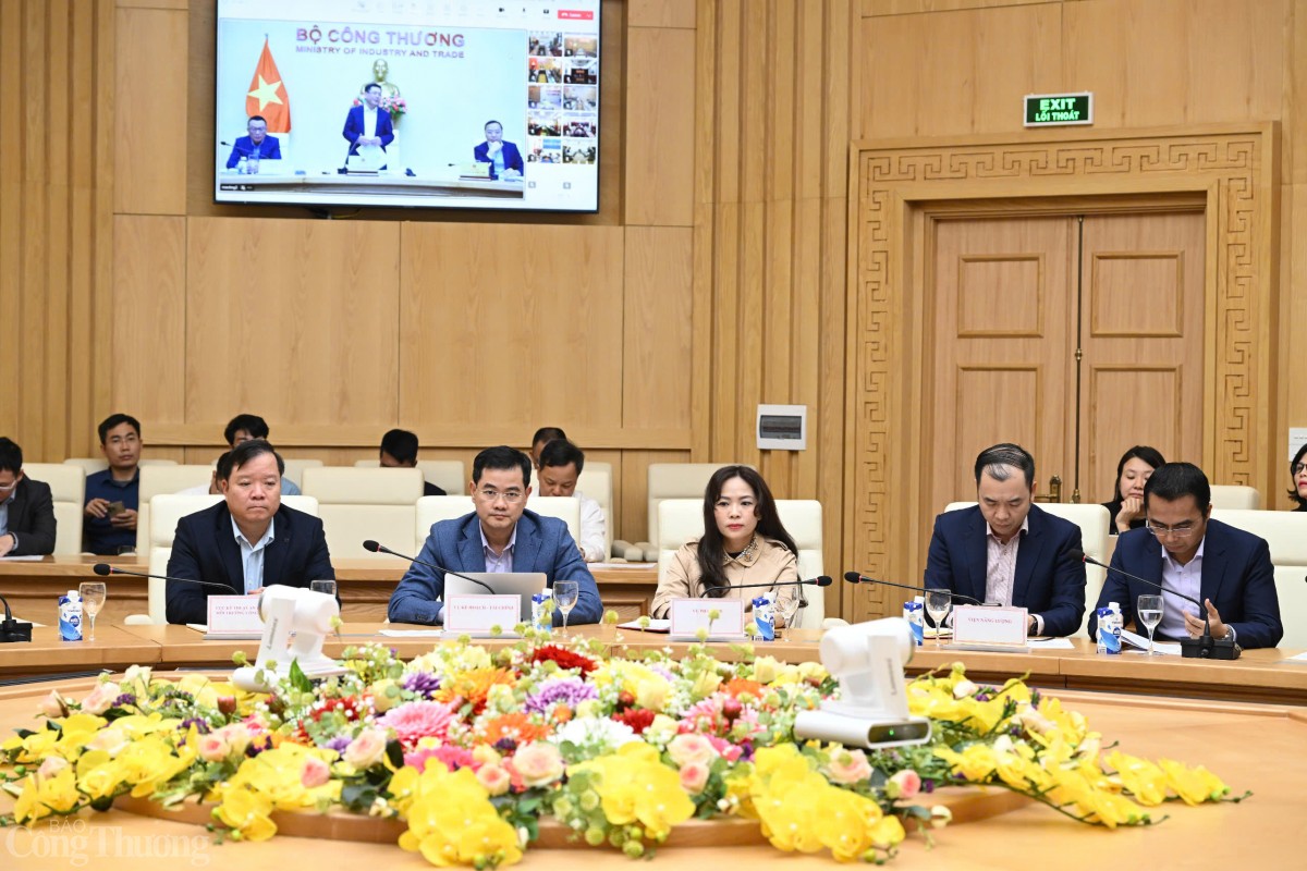 Bộ trưởng Nguyễn Hồng Diên: Dự án nguồn không đảm bảo tiến độ có nguy cơ bị thu hồi dự án Bộ trưởng Nguyễn Hồng Diên: Dự án nguồn không đảm bảo tiến độ có nguy cơ bị thu hồi dự án