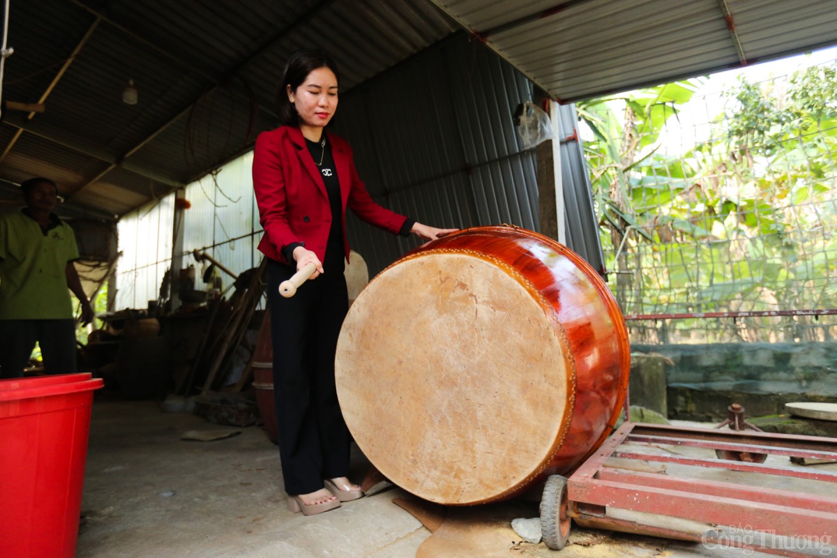 Trống ở làng Bắc Thai nổi tiếng với âm vang giòn, bền bỉ, đẹp theo thời gian. Trống ở làng Bắc Thai nổi tiếng với âm vang giòn, bền bỉ, đẹp theo thời gian.
