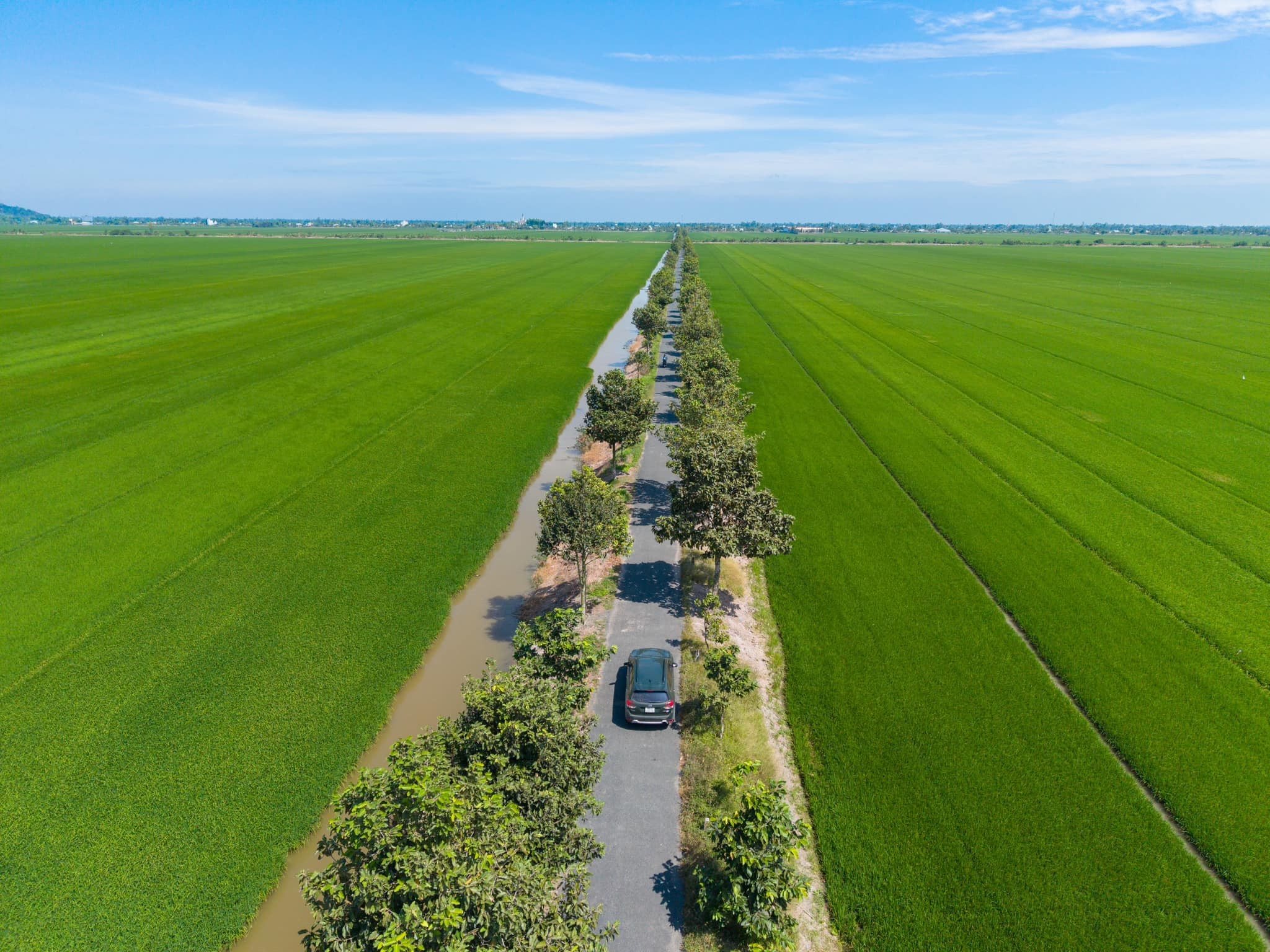 Bên cạnh du lịch nước ngoài, nhiều người Việt chọn du lịch tới các điểm đến thiên nhiên bằng xe cá nhân trong dịp Tết Âm lịch. Ảnh: Lê Quang Nhựt Bên cạnh du lịch nước ngoài, nhiều người Việt chọn du lịch tới các điểm đến thiên nhiên bằng xe cá nhân trong dịp Tết Âm lịch. Ảnh: Lê Quang Nhựt