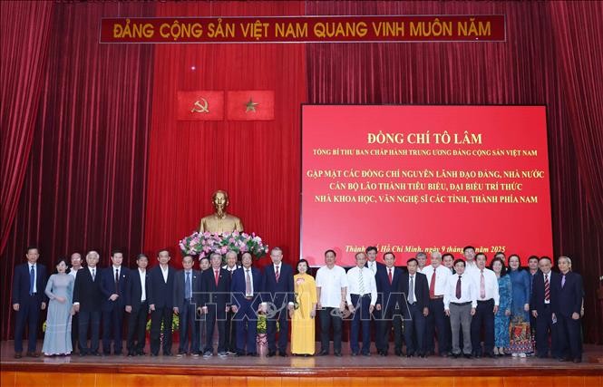 Tổng Bí thư: Đội ngũ trí thức tiên phong tạo ra sự Tổng Bí thư: Đội ngũ trí thức tiên phong tạo ra sự