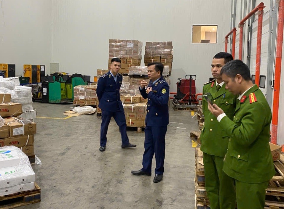 Thu giữ hơn 10 tấn nội tạng động vật không nguồn gốc