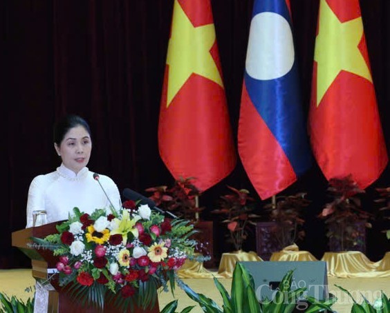 Chùm ảnh: Thủ tướng đồng chủ trì Hội nghị hợp tác đầu tư Việt Nam - Lào