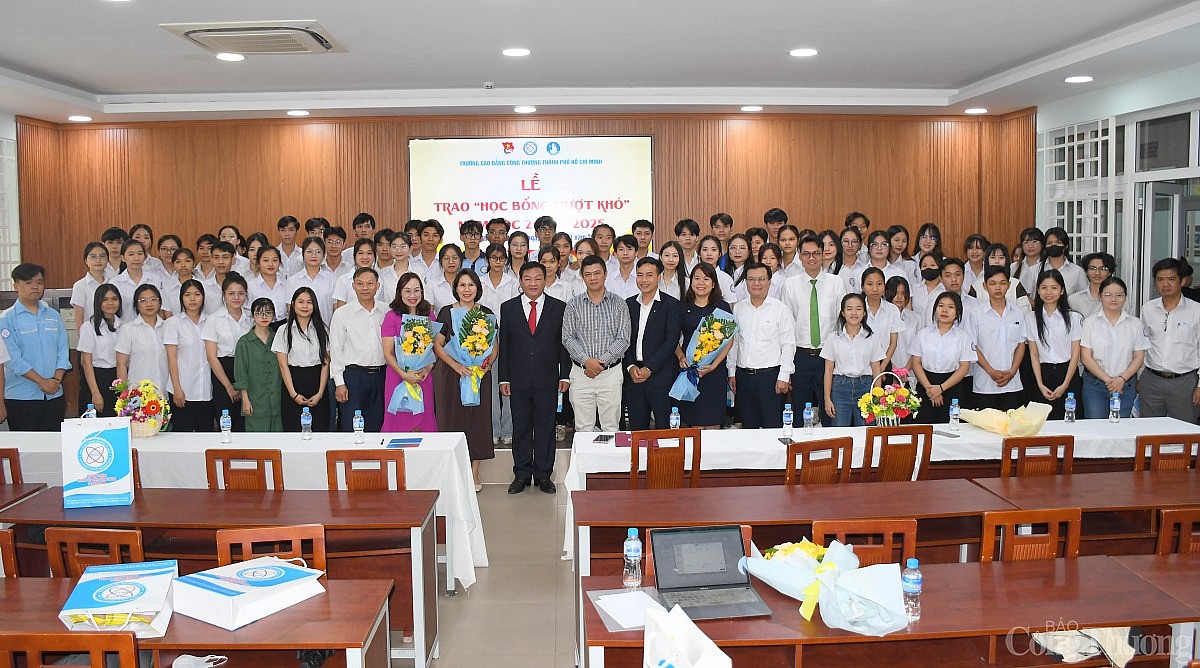 HITC trao học bổng hơn 1 tỷ đồng cho sinh viên