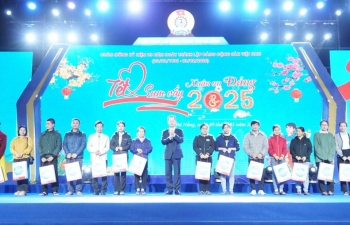 Đà Nẵng: Khai mạc chương trình Tết sum vầy - Xuân ơn Đảng