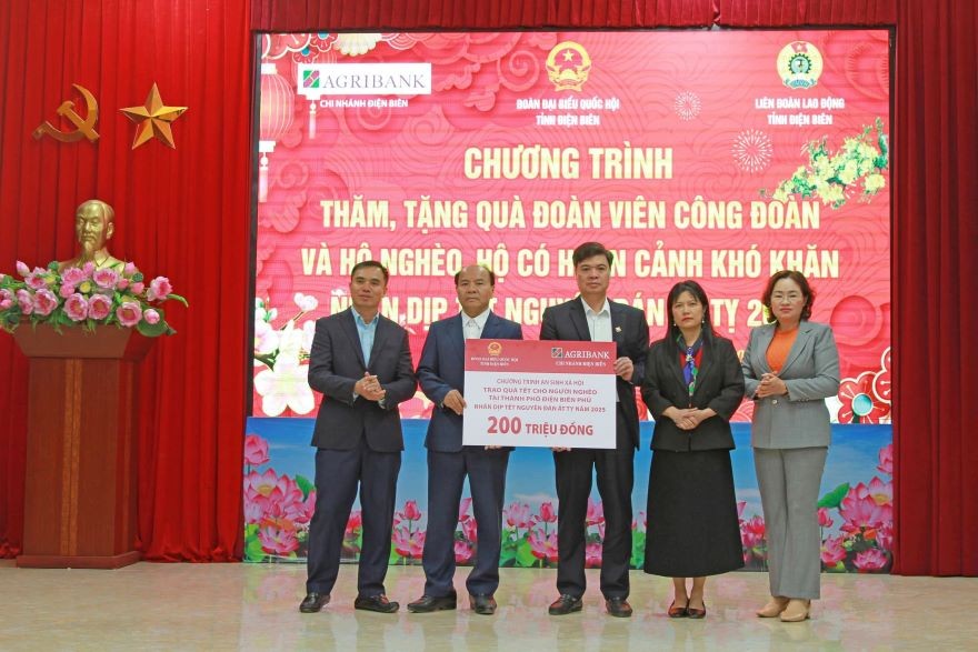 Agribank chung tay vì người nghèo dịp Xuân Ất Tỵ năm 2025