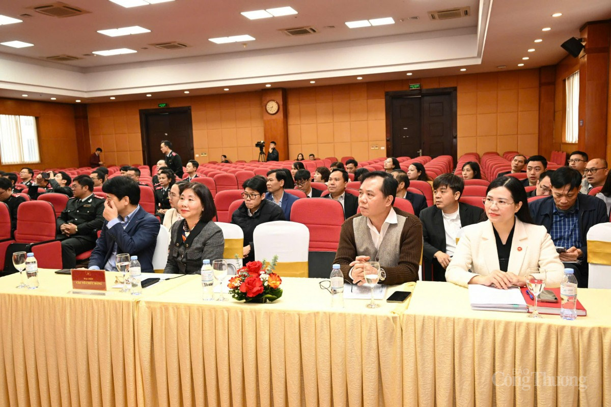 CHÙM ẢNH: CHÙM ẢNH: