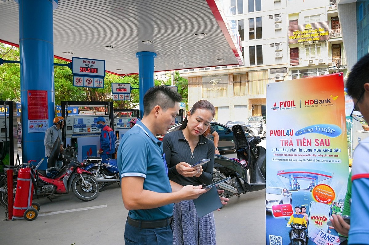 Ứng dụng bán hàng cho khách hàng cá nhân PVOIL 4U được ra mắt và chính thức vận hành trong tháng 9/2024 nhận được sự đón nhận tích cực của người tiêu dùng Ứng dụng bán hàng cho khách hàng cá nhân PVOIL 4U được ra mắt và chính thức vận hành trong tháng 9/2024 nhận được sự đón nhận tích cực của người tiêu dùng