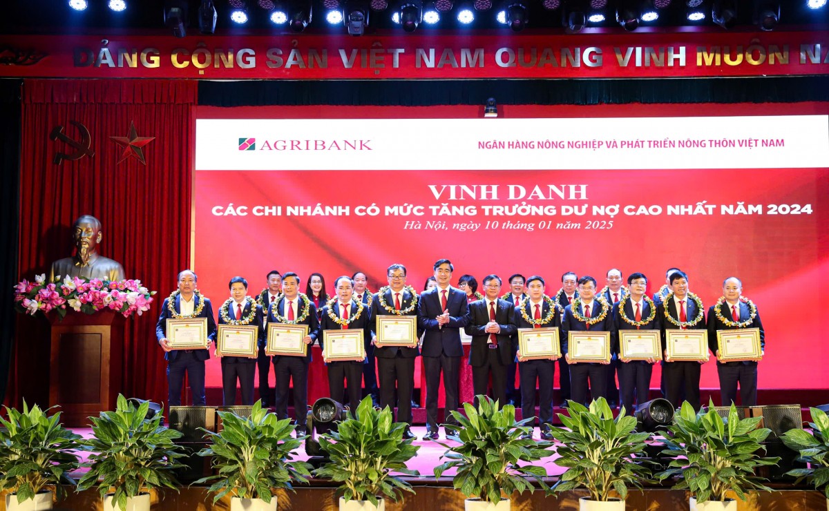 Agribank tổ chức Hội nghị tổng kết hoạt động kinh doanh năm 2024