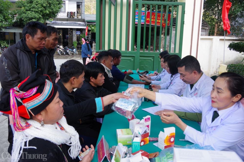 Ấm áp Chương trình