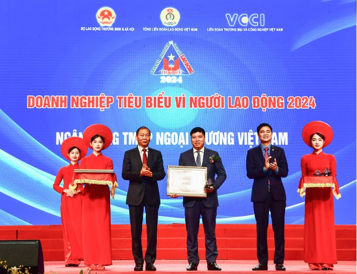 10 dấu ấn nổi bật của Vietcombank năm 2024