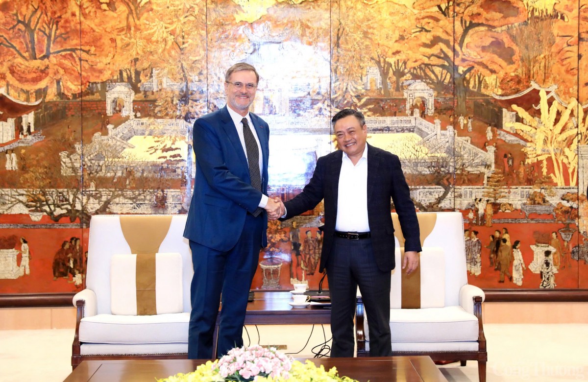 Chủ tịch Trần Sỹ Thanh tiếp Đại sứ Pháp tại Việt Nam Chủ tịch Trần Sỹ Thanh tiếp Đại sứ Pháp tại Việt Nam