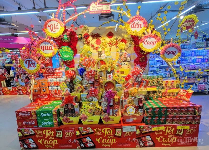 TP. Hồ Chí Minh: Sôi động thị trường giỏ quà Tết TP. Hồ Chí Minh: Sôi động thị trường giỏ quà Tết
