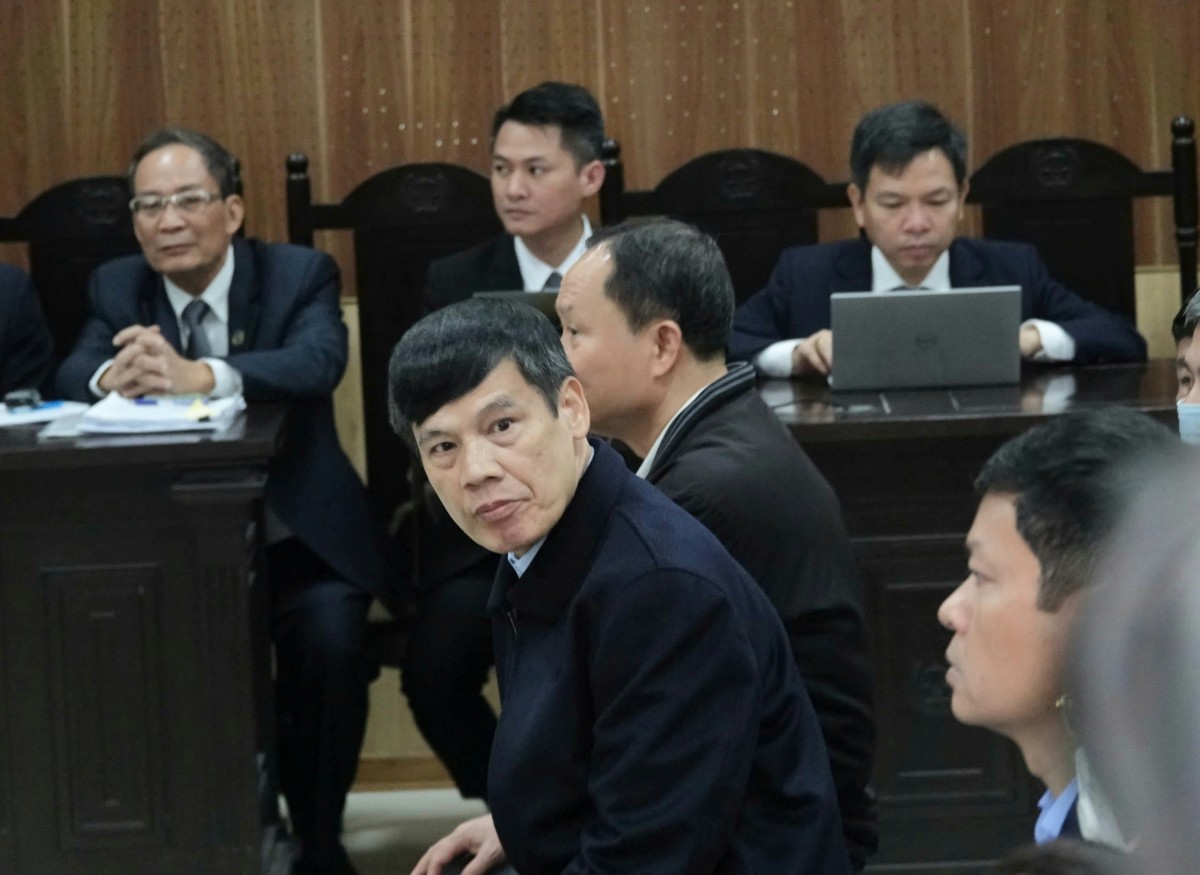 undefined Tiếp tục xét xử cựu Bí thư Thanh Hóa Trịnh Văn Chiến