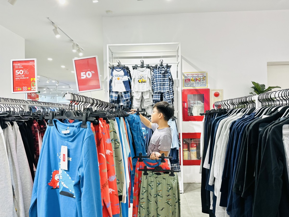 Nhiều thương hiệu thời trang bung ưu đãi ‘Phá kho đón Tết’ Nhiều thương hiệu thời trang bung ưu đãi ‘Phá kho đón Tết’