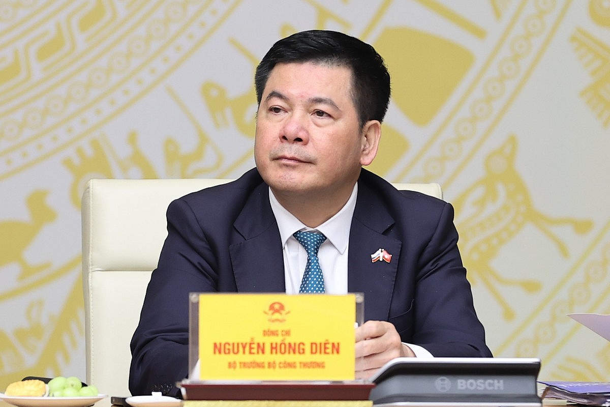 Bộ trưởng Bộ Công Thương Nguyễn Hồng Diên phát biểu - Ảnh: VGP/Nhật Bắc Bộ trưởng Bộ Công Thương Nguyễn Hồng Diên phát biểu - Ảnh: VGP/Nhật Bắc