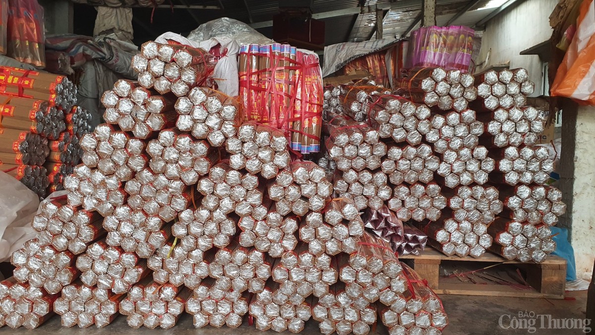 Hương tại làng nghề Quán Hương có nhiều loại như hương trầm, hương quế vỏ, hương quế lá, hương nước hoa…