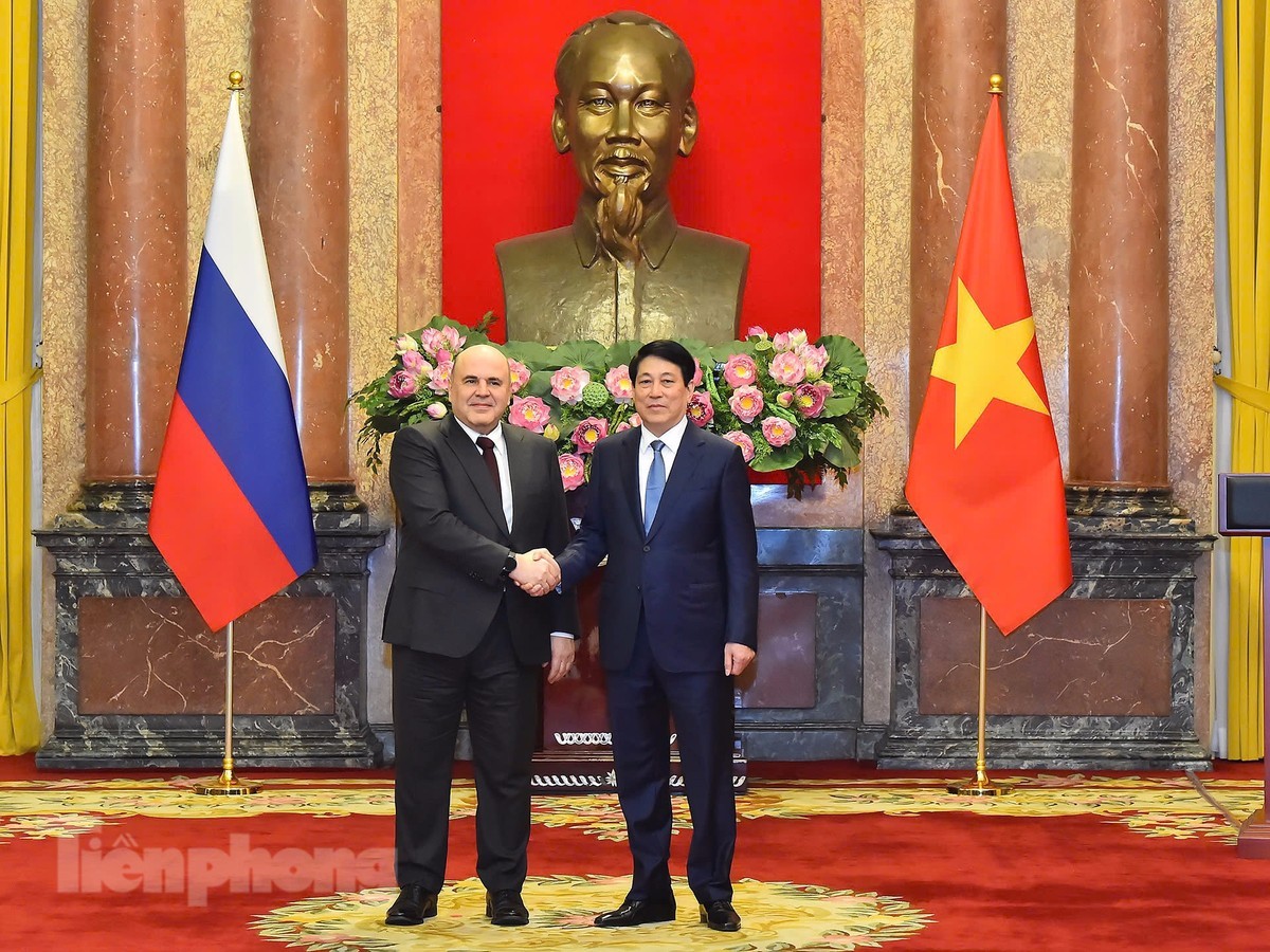 hủ tịch nước Lương Cường tiếp Thủ tướng Liên bang Nga Mikhail Mishustin. Ảnh: Tienphong.vn hủ tịch nước Lương Cường tiếp Thủ tướng Liên bang Nga Mikhail Mishustin. Ảnh: Tienphong.vn