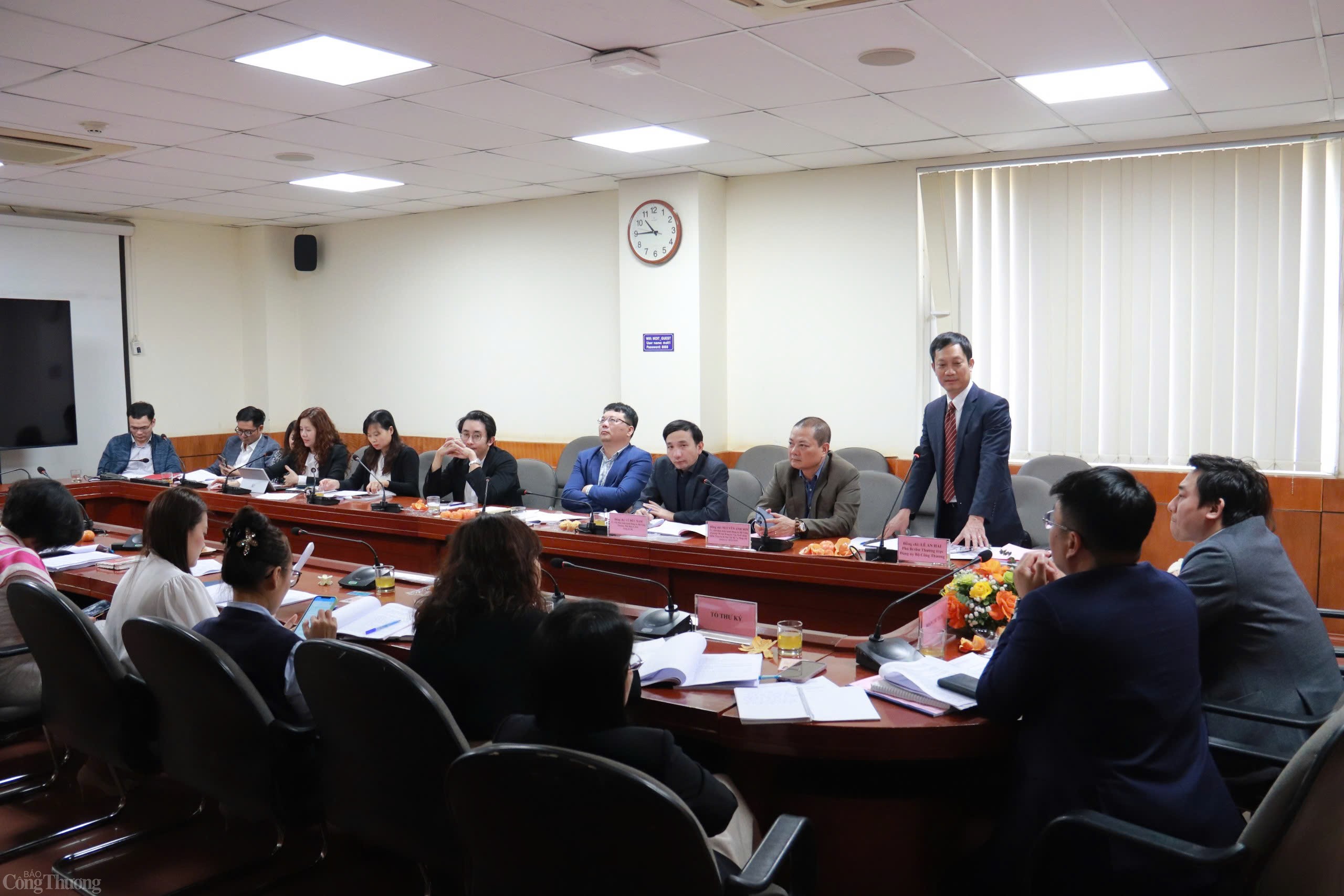 Chi bộ Vụ Pháp chế: Chủ động, sáng tạo tập trung Chi bộ Vụ Pháp chế: Chủ động, sáng tạo tập trung