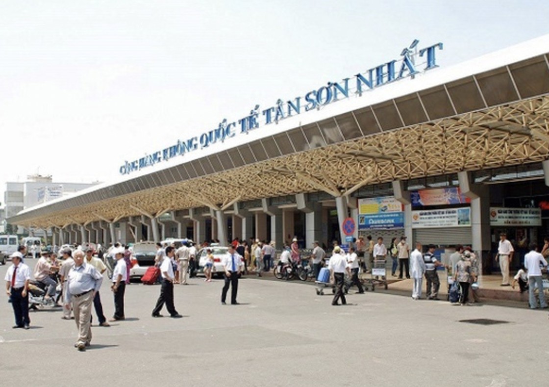Sân bay Tân Sơn Nhất nghẹt thở với gần 1.000 chuyến bay/ngày
