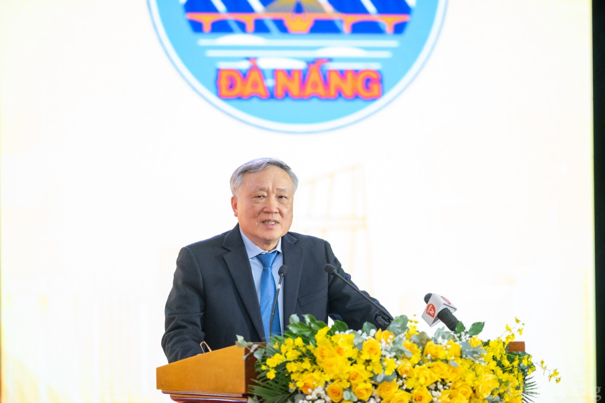 Phó Thủ tướng Thường trực Chính phủ Nguyễn Hòa Bình phát biểu chỉ đạo tại Hội nghị Phó Thủ tướng Thường trực Chính phủ Nguyễn Hòa Bình phát biểu chỉ đạo tại Hội nghị