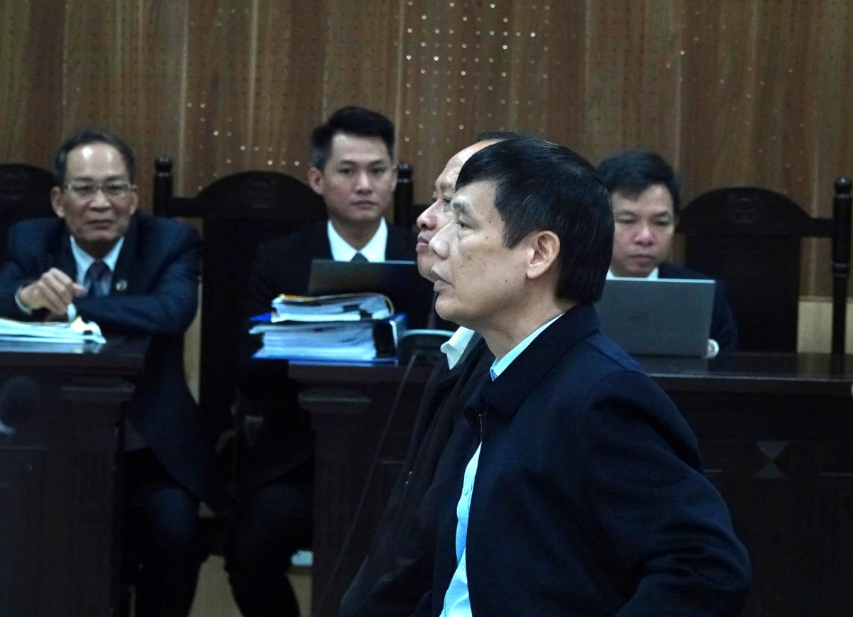 xét xử cựu bí thư thanh hóa trịnh văn chiến xét xử cựu bí thư thanh hóa trịnh văn chiến