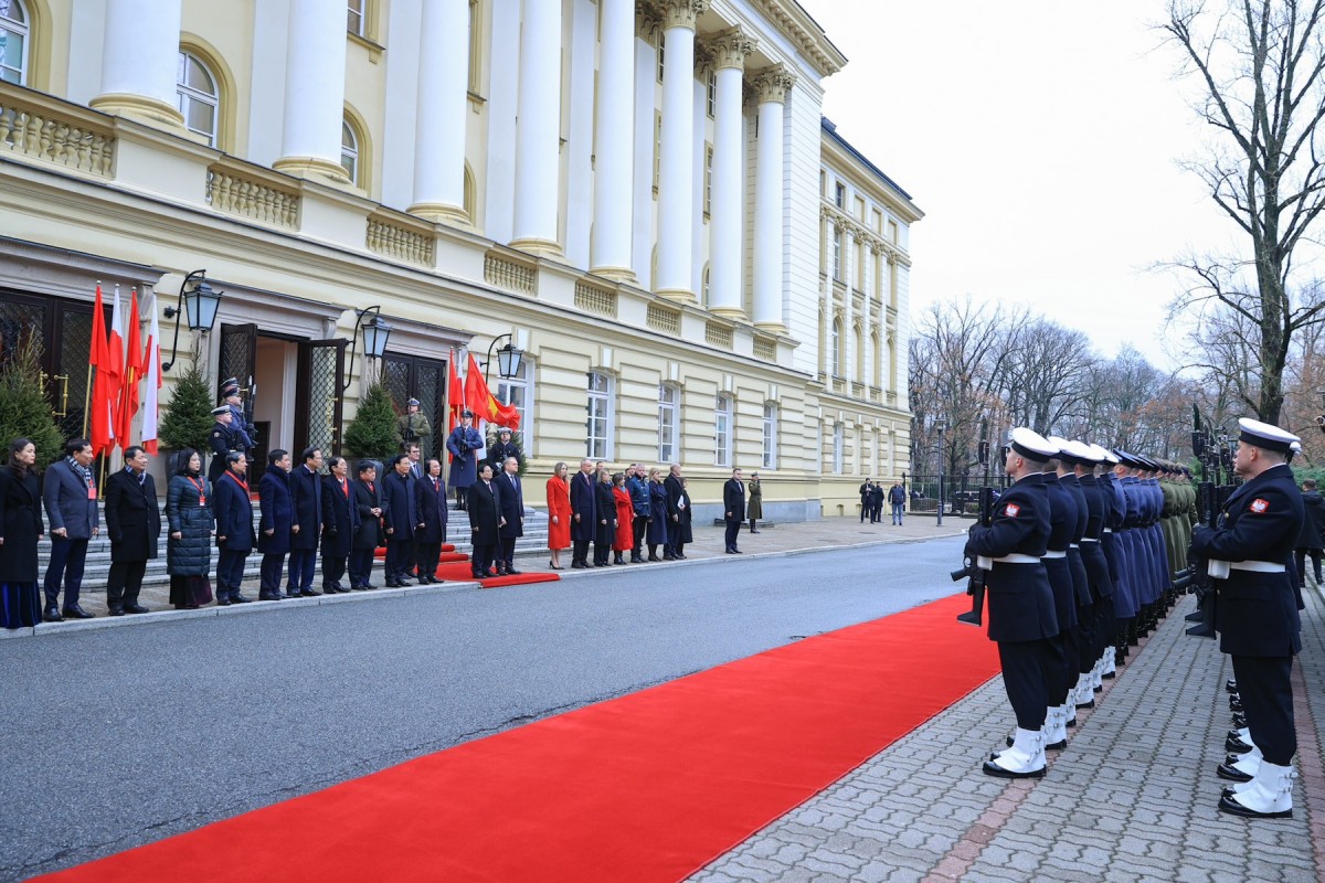 Thủ tướng Ba Lan chủ trì lễ đón Thủ tướng Chính phủ Phạm Minh Chính Thủ tướng Ba Lan chủ trì lễ đón Thủ tướng Chính phủ Phạm Minh Chính