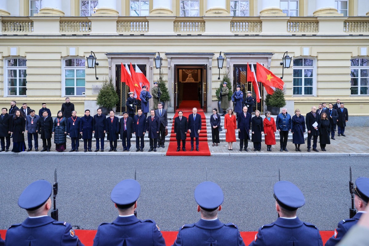 Thủ tướng Ba Lan chủ trì lễ đón Thủ tướng Chính phủ Phạm Minh Chính Thủ tướng Ba Lan chủ trì lễ đón Thủ tướng Chính phủ Phạm Minh Chính