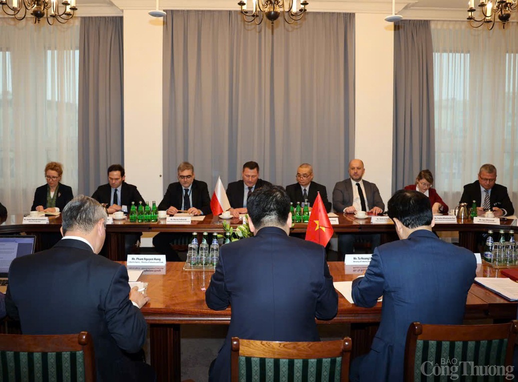 Họp Tham vấn kinh tế song phương Việt Nam - Ba Lan Họp Tham vấn kinh tế song phương Việt Nam - Ba Lan