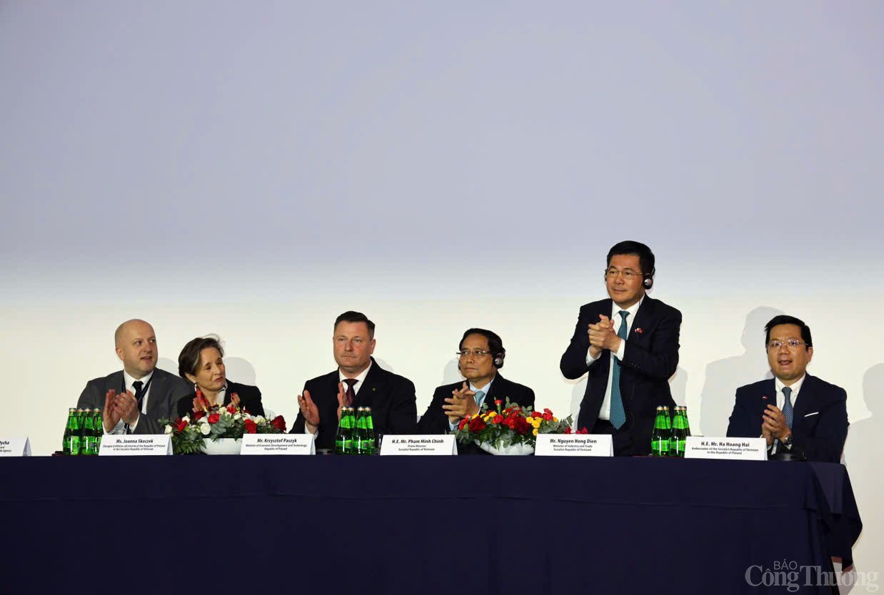 Diễn đàn doanh nghiệp Việt Nam - Ba Lan Diễn đàn doanh nghiệp Việt Nam - Ba Lan