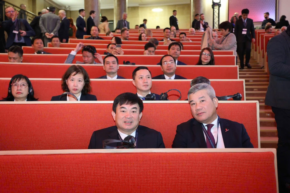 Petrovietnam mong muốn mở rộng hợp tác với Ba Lan về đóng tàu, dịch vụ cảng biển