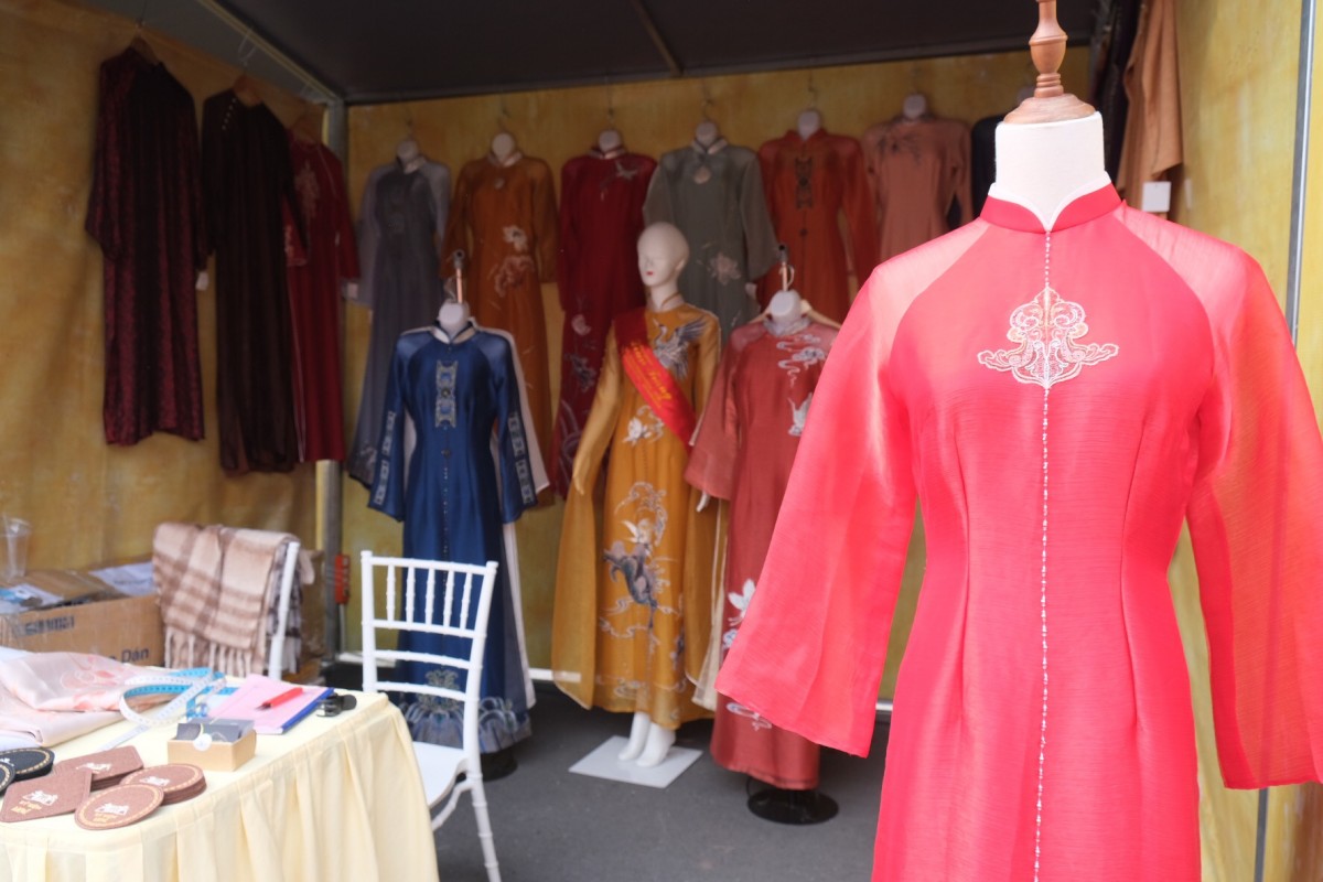 Hội chợ Xuân Giảng Võ 2025 chính thức khai mạc