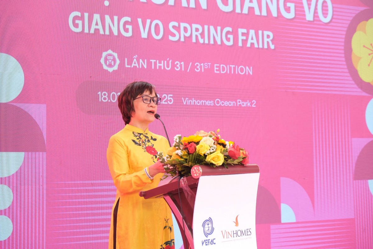 Bà Lý Hoa Liên, Phó Tổng Giám đốc CTCP Trung tâm Hội chợ Triển lãm Việt Nam phát biểu khai mạc sự kiện. Ảnh: Lê An Bà Lý Hoa Liên, Phó Tổng Giám đốc CTCP Trung tâm Hội chợ Triển lãm Việt Nam phát biểu khai mạc sự kiện. Ảnh: Lê An