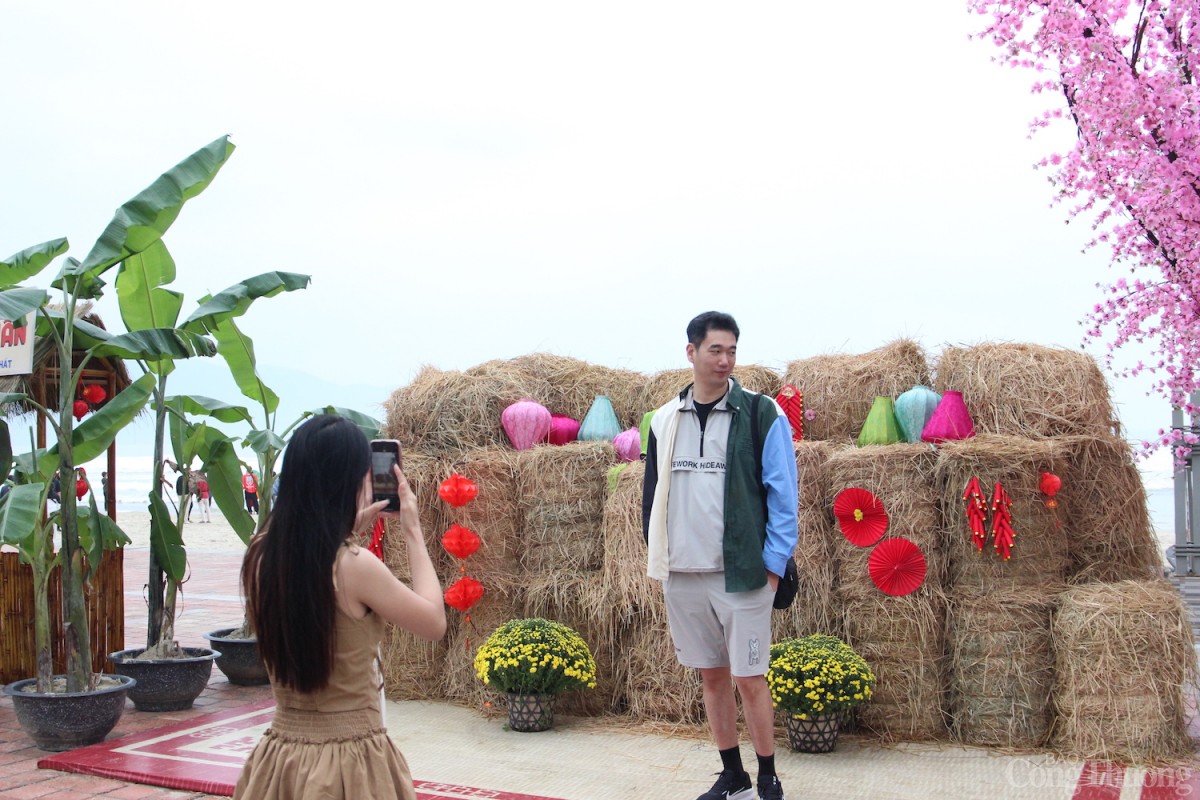 Ông Trần Đại Nghĩa - Phó Trưởng ban Ban Quản lý Bán đảo Sơn Trà và các bãi biển du lịch Đà Nẵng cho biết, trong dịp Tết cổ truyền Ất Tỵ 2025, với những hoạt động dịch vụ vui chơi, giải trí biển được chuẩn bị chu đáo để mở cửa phục vụ khách du lịch du xuân