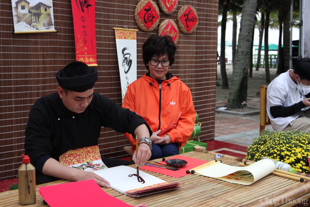 Xin chữ ông đồ