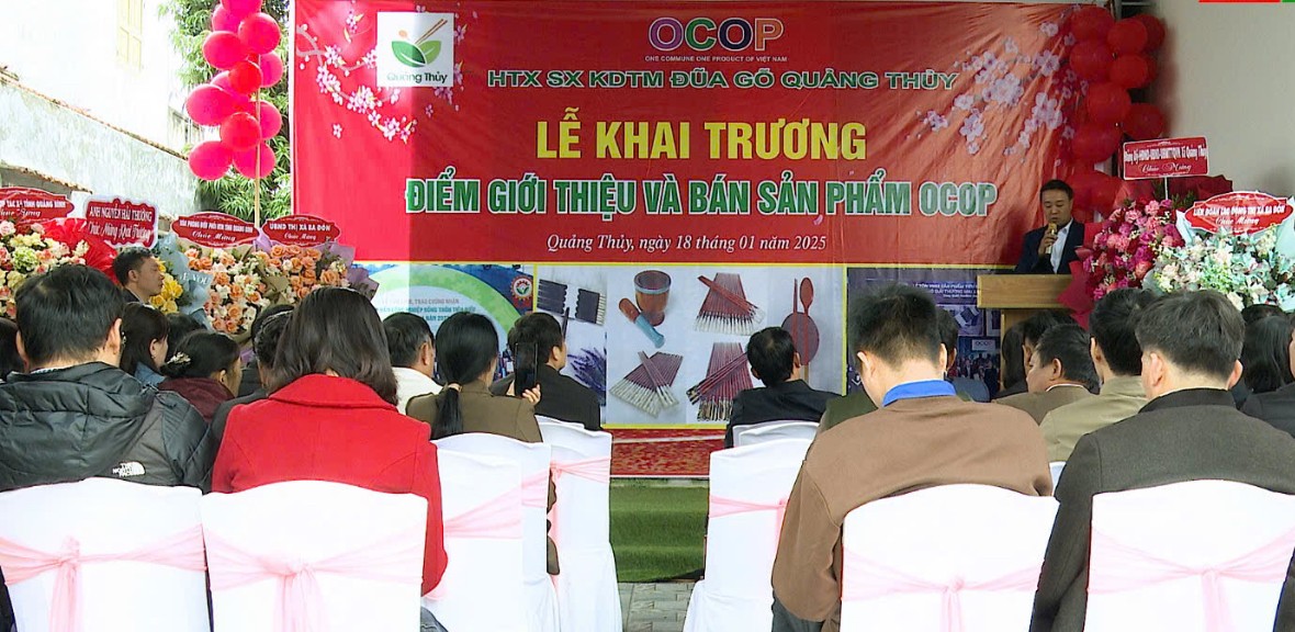 undefined Khai trương điểm bán sản phẩm mới tại thị xã Ba Đồn