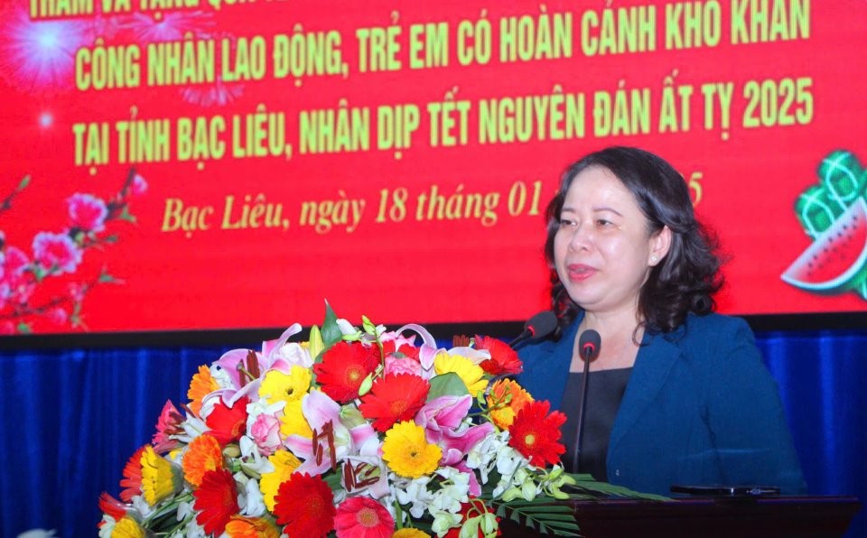 Phó Chủ tịch nước thăm và tặng quà Tết tại Bạc Liêu Phó Chủ tịch nước thăm và tặng quà Tết tại Bạc Liêu