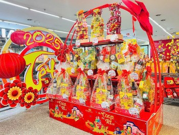 Thành phố Huế: Hàng tết dồi dào, giá bình ổn