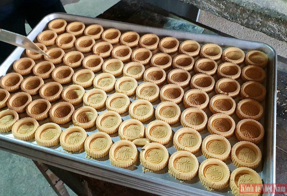 Bánh in thành phẩm có nhiều loại, kích cỡ, hình dáng khác nhau tùy theo đơn hàng của khách.